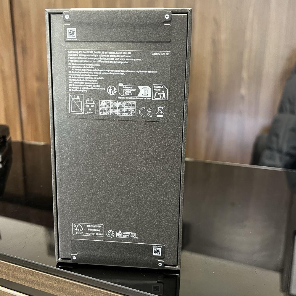 Samsung Galaxy S25 FE 5G 128GB + 8GB RAM Jetblack Нов! 2г. гаранция!
