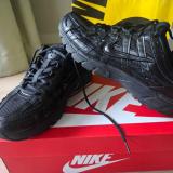 Маратонки Nike P-6000 черни, номер 44, перфектни — снимка 1