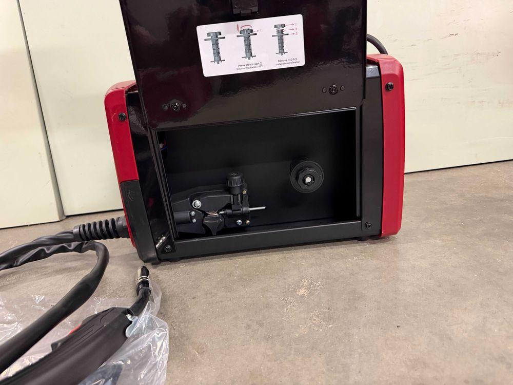 077232	Инверторен електрожен 2в1 MIG/MAG gasless & MMA 120A RD-IW32